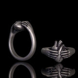 Horror Hands Holding A Heart Sterling Silver Ring 01 | Gthic.com