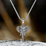 Pendente in acciaio inossidabile con teschio cornuto