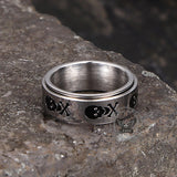 Anello girevole in acciaio inossidabile con croce di teschio