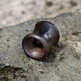 Calibri per le orecchie in lega di legno con teschio e stella