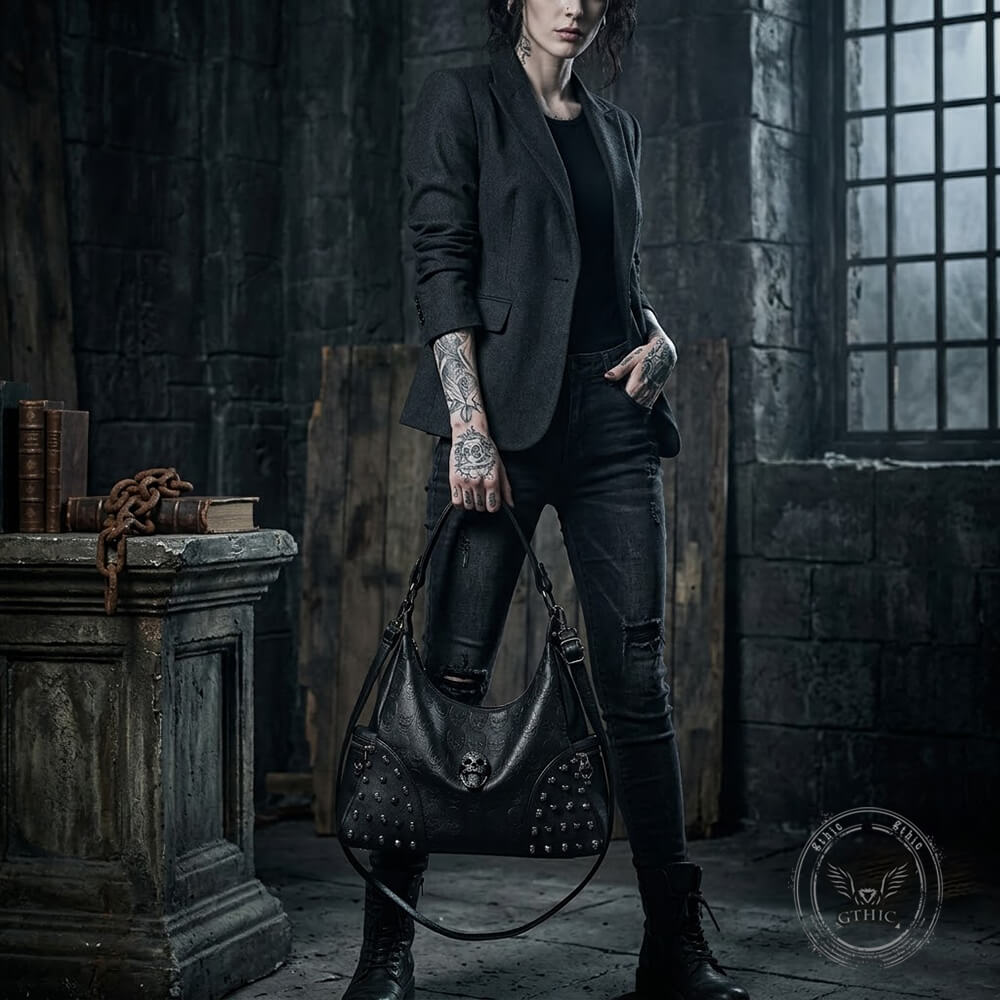 Skull Studs Large-Capacity Shoulder PU Leather Handbag – GTHIC