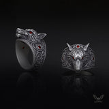 Vintage Red Eyed Wolf Zircon Sterling Silver Ring | Gthic.com