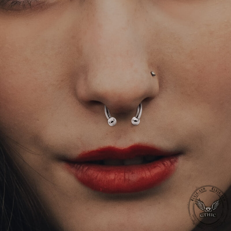 Horseshoe G23 Titanium Zircon Nose Ring – GTHIC - Main Image