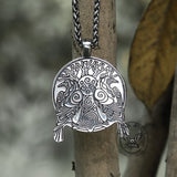 Colgante vikingo de acero inoxidable Raven Tree Of Life