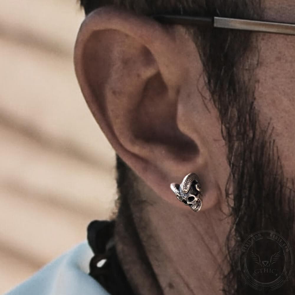 Disegno Di Contorno Della Testa E Del Pentagramma Cornuti Della Capra Illustrazione Vettoriale - Foto 2