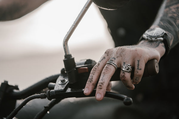 How to wear biker rings - Gthic.com - Blog