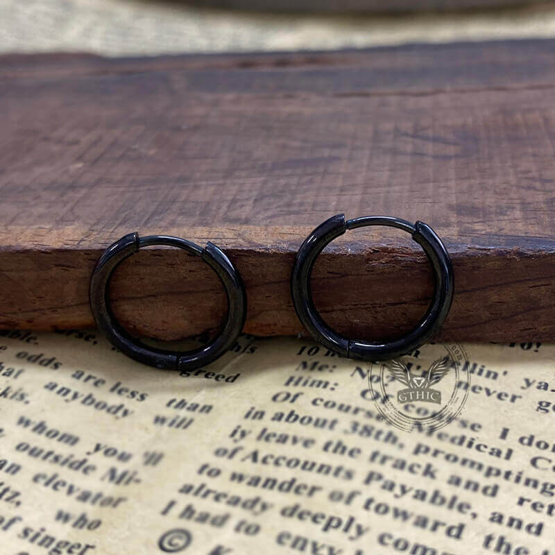 Trendy Black Stainless Steel Hoop Earrings – Simple & Stylish, 30% Off