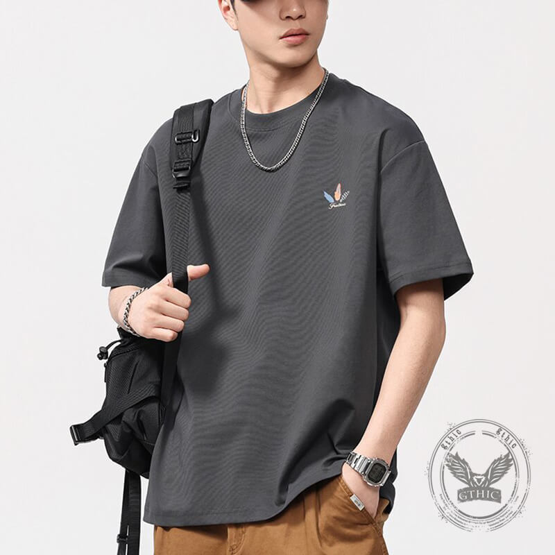 American Casual Colorful Feather Print T-Shirt | Gthic.com