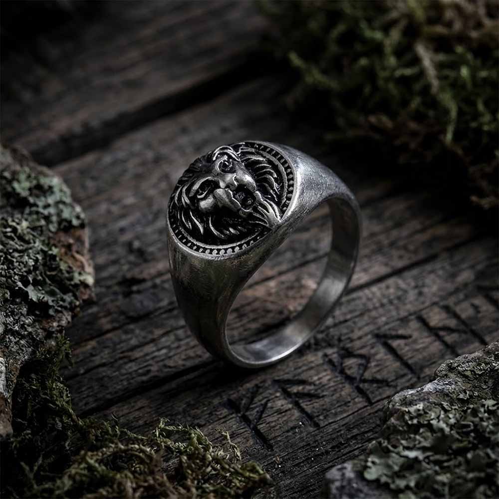 Biker Style Distressed Lion Head Stainless Steel Ring | Gthic.com