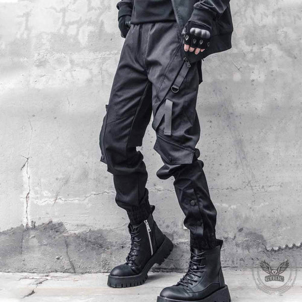 Black Multi-Pocket Loose-Fit Cargo Pants 01 | Gthic.com