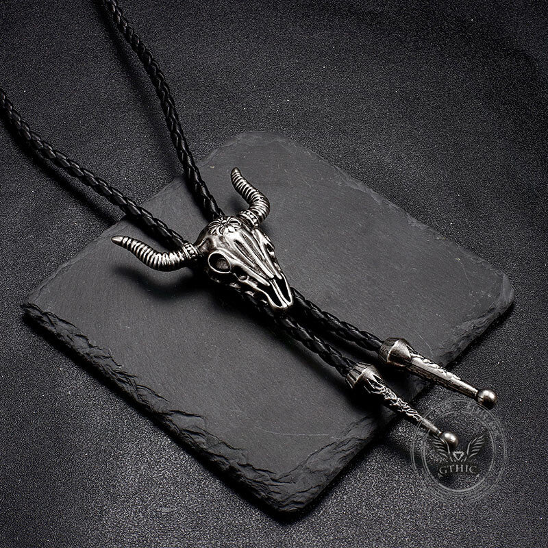 Bull Head Alloy Western Cowboy Bolo Tie | Gthic.com
