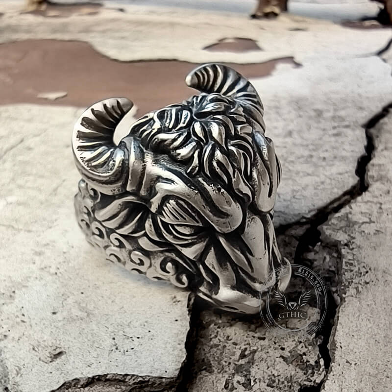 Bull Head Sterling Silver Animal Ring 01 | Gthic.com