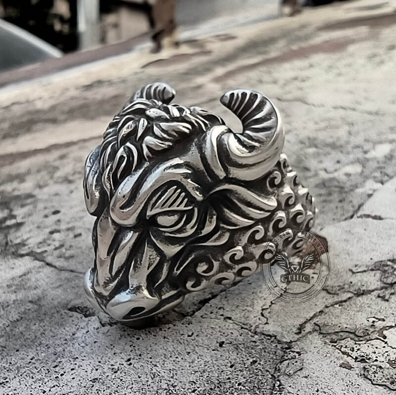 Bull Head Sterling Silver Animal Ring 01 | Gthic.com