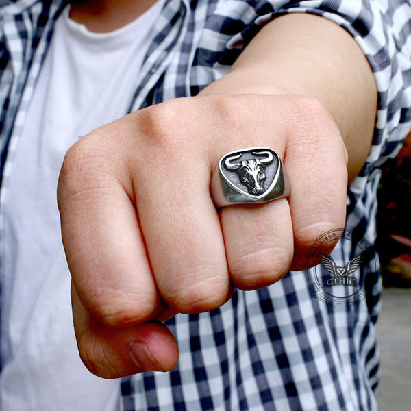 Bull Stainless Steel Signet Animal Ring | Gthic.com