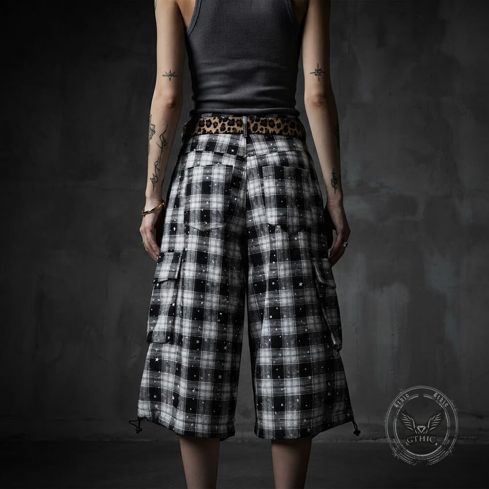 Casual Preppy-Style Star-Print Plaid Wide-Leg Shorts | Gthic.com