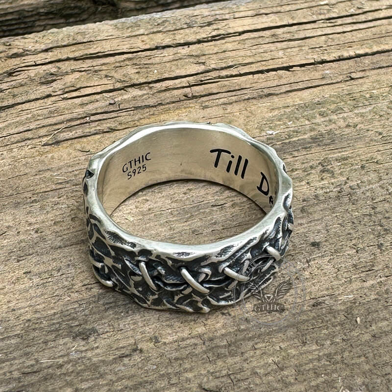 Crack Sew Knot Sterling Silver Ring | Gthic.com