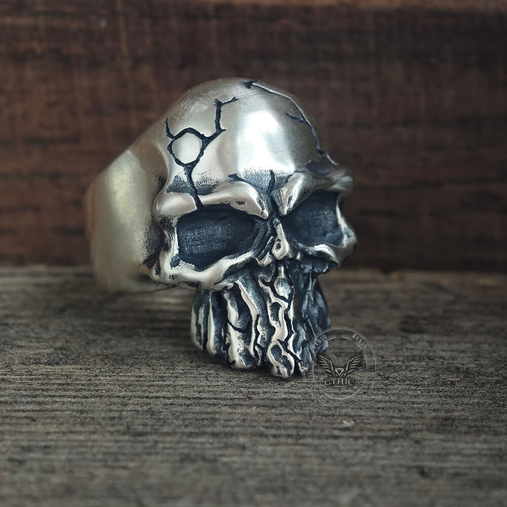 Dark Crack Sterling Silver Skull Ring | Gthic.com