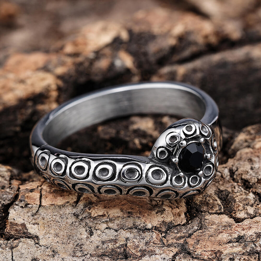Dark Gem Octopus Tentacle Vintage Stainless Steel Ring | Gthic.com