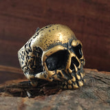 Anello teschio in ottone scuro Pioneer