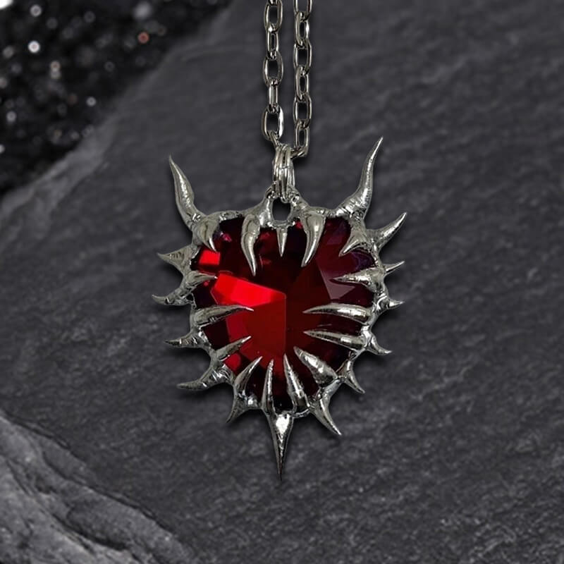 Dark Thorn Heart Alloy Gothic Necklace 01 | Gthic.com