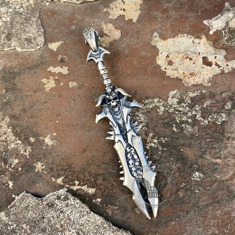 Antiquity Broken Sword 925 Silver Pendant