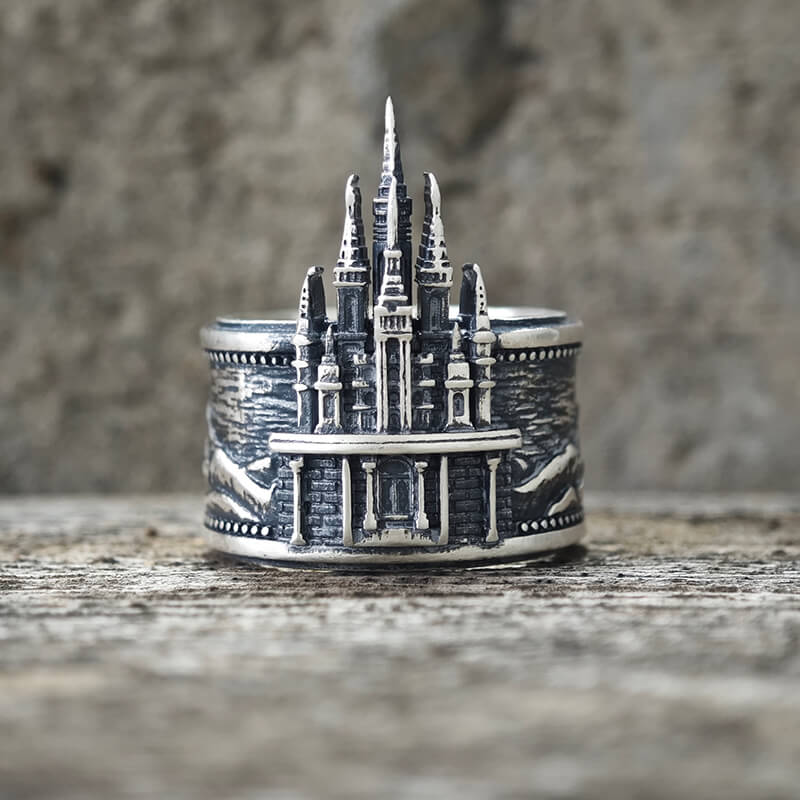 Detailed Castle Design Sterling Silver Ring | Gthic.com