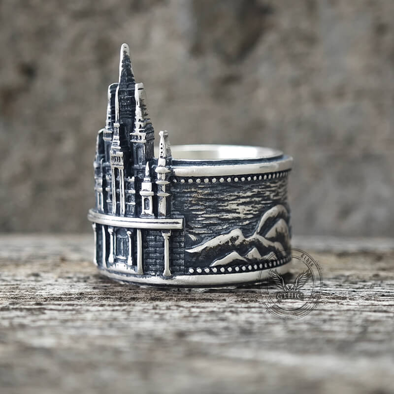 Detailed Castle Design Sterling Silver Ring | Gthic.com