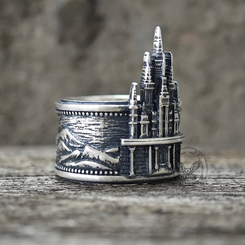 Detailed Castle Design Sterling Silver Ring | Gthic.com