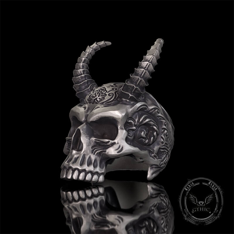 Devil Horned Skull Sterling Silver Gothic Ring | Gthic.com