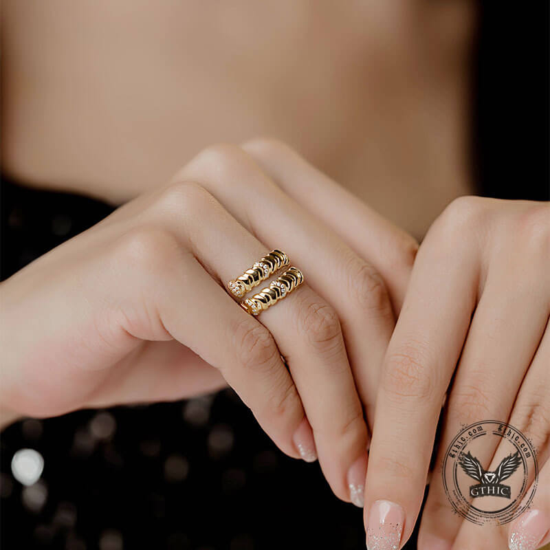 Diamond-set 18K Gold Snake Ring | Gthic.com