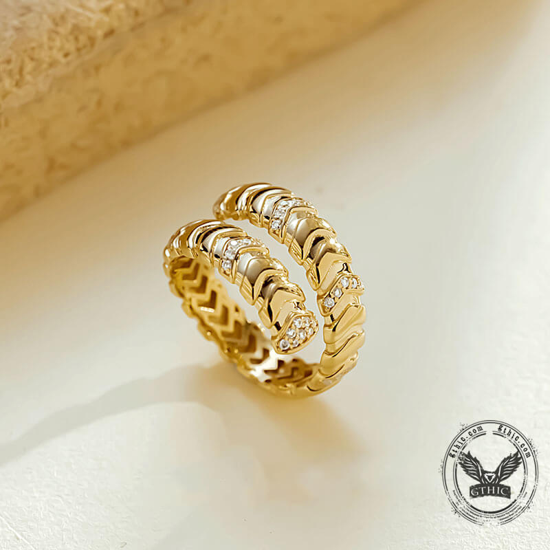 Diamond-set 18K Gold Snake Ring | Gthic.com