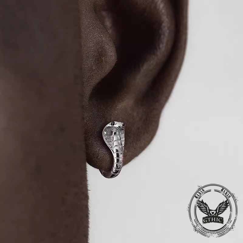Domineering Cobra Shaped Sterling Silver Earrings 02 | Gthic.com