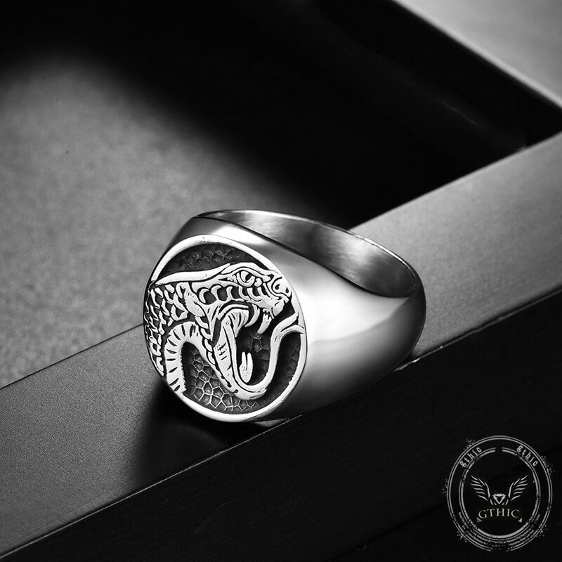 Domineering Cobra Snake Stainless Steel Ring 02 | Gthic.com