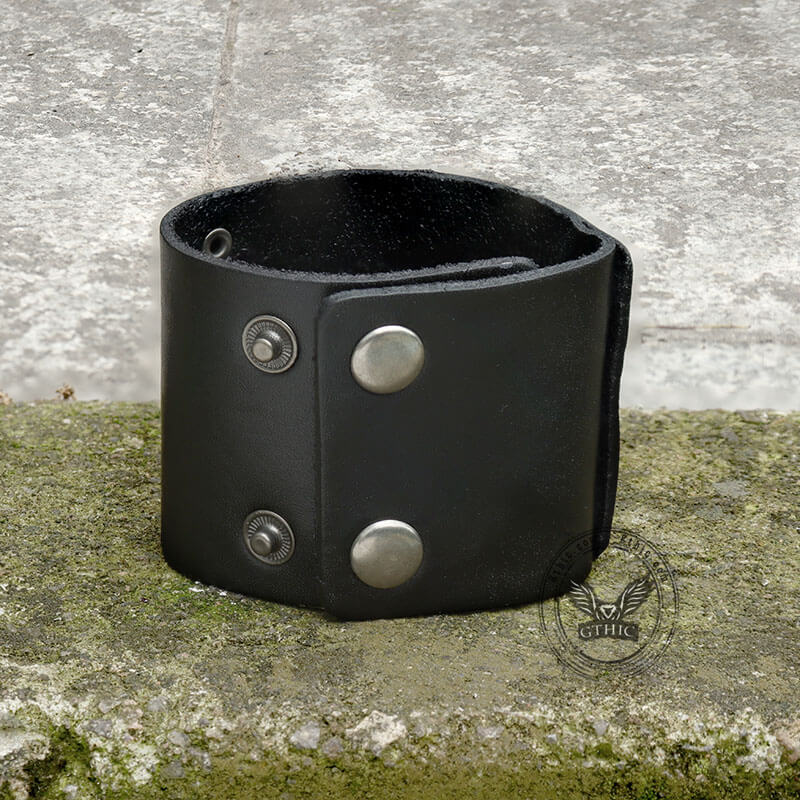 Exaggerated Skull Wide Leather Wristband Bracelet