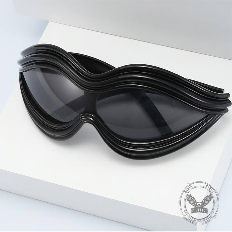 Fashion One-Piece UV Protection PC Sunglasses | Gthic.om