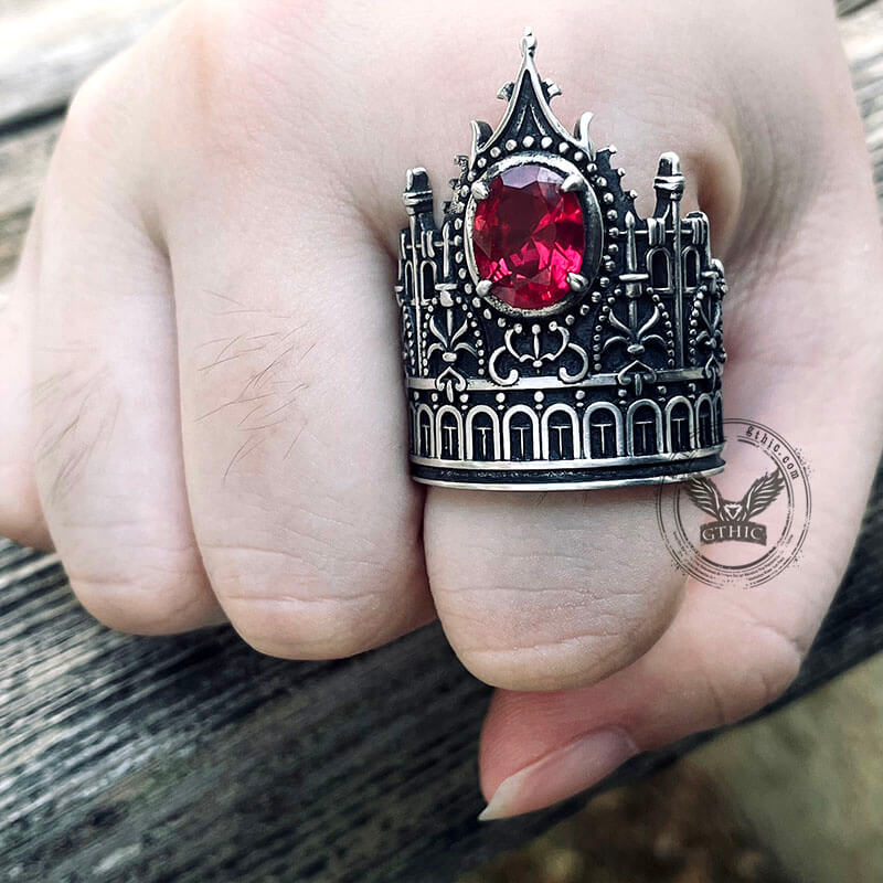 Anillo de plata de ley con castillo gótico