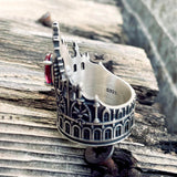Anillo de plata de ley con castillo gótico