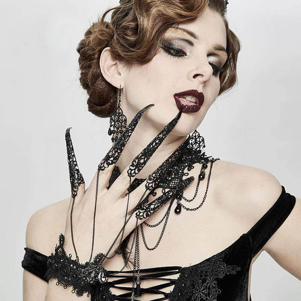 Gothic Chain Link Lace Fingertip Bracelets | Gthic.com