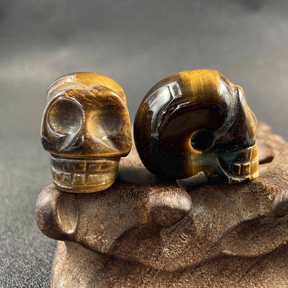 Gothic Natural Crystal Stone Skull Beaded Figurine