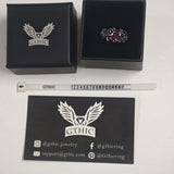 Anillo de plata de ley con diseño floral gótico y circonitas