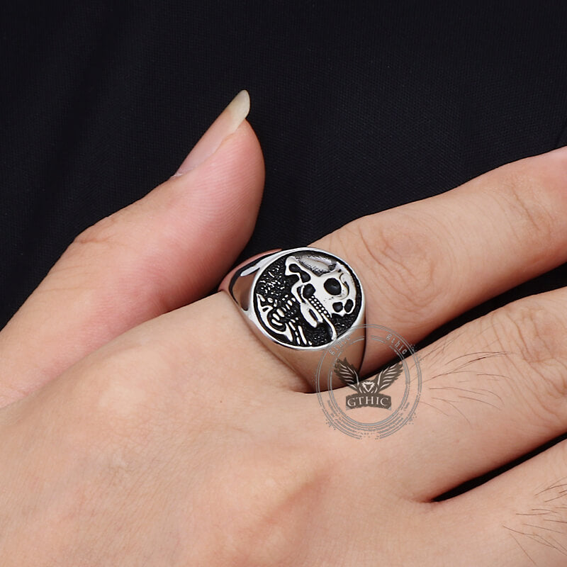 Gothic Smoking Skull Men Stainless Steel Ring