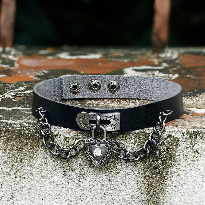Heart Lock Alloy Leather Choker Necklace | Gthic.com