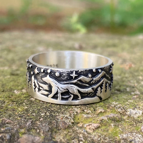 Loyal Wolf Pattern Sterling Silver Embossed Ring 01 | Gthic.com