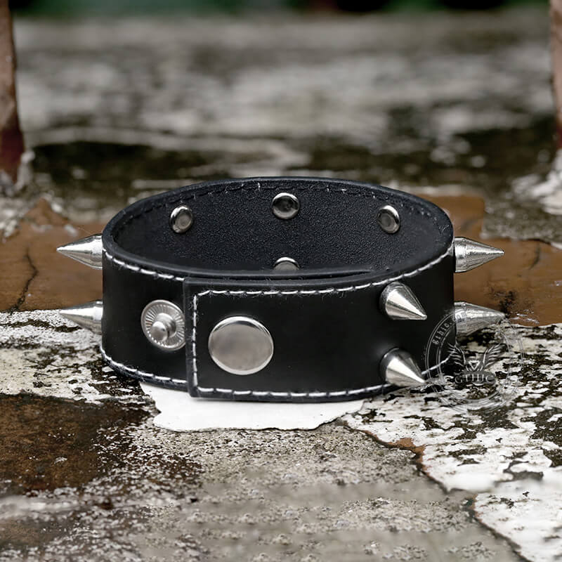 Minimalist Rivets Leather Punk Bracelet | Gthic.com