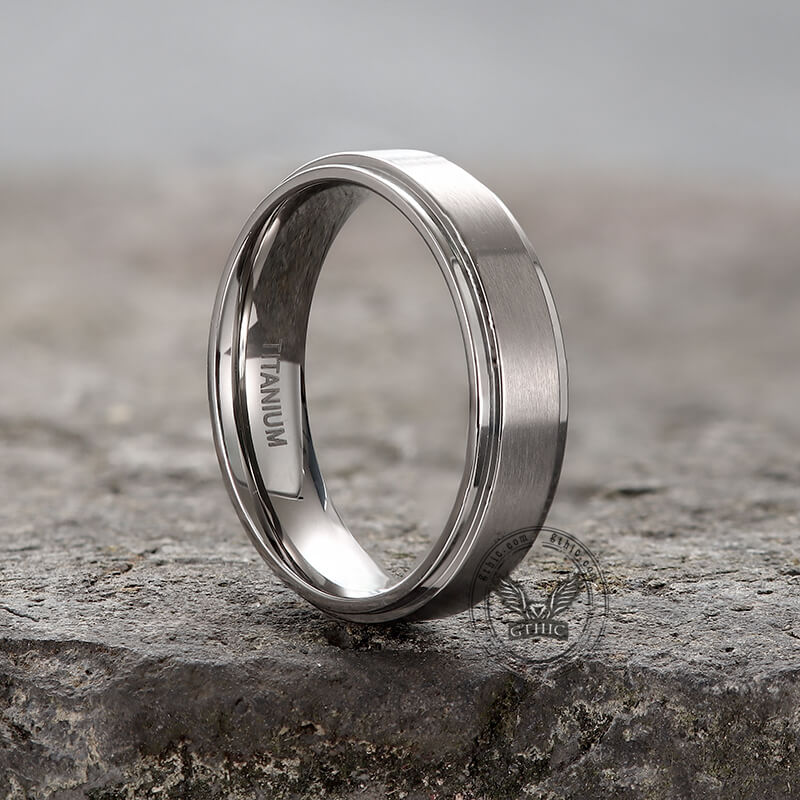 Minimalist Silver Color Titanium Band Ring – GTHIC