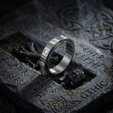 Minimalist Zircon Inlaid Stainless Steel Spinner Ring