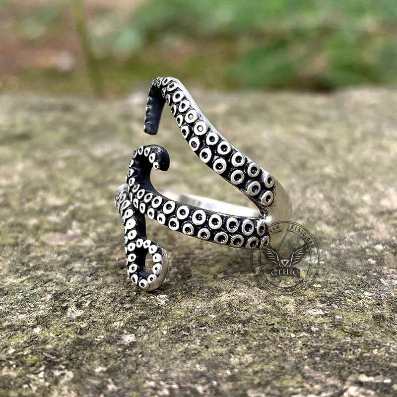 Octopus Arms Sterling Silver Ring | Gthic.com