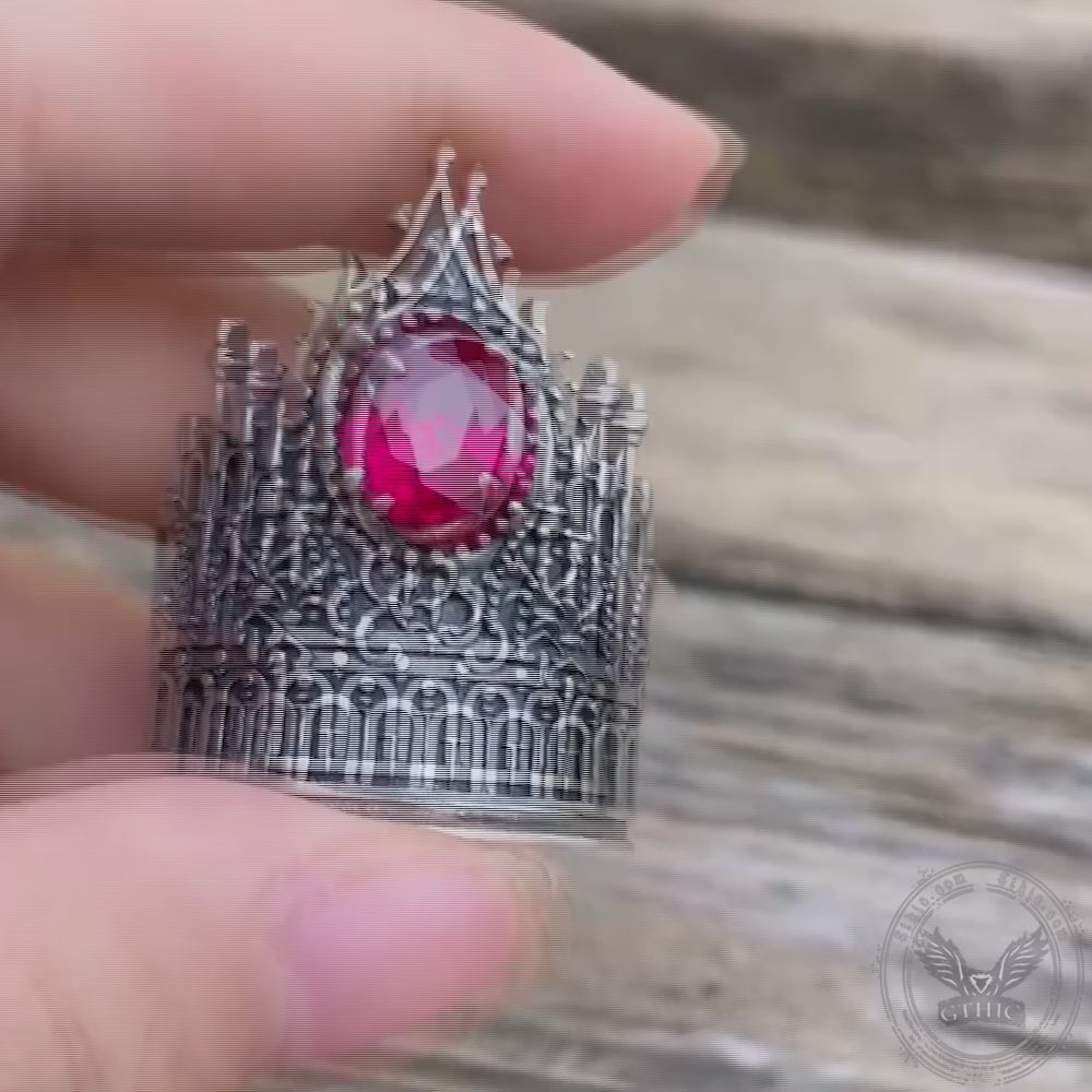 Anillo de plata de ley con castillo gótico