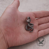 Colgante de calavera de plata de ley con forma de serpiente y cruz de Leviatán