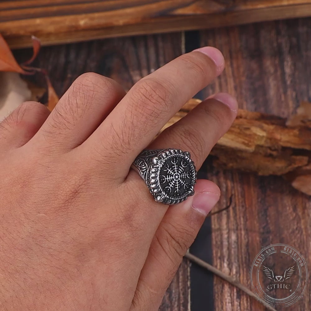 Anillo de calavera de acero inoxidable con casco vikingo de asombro